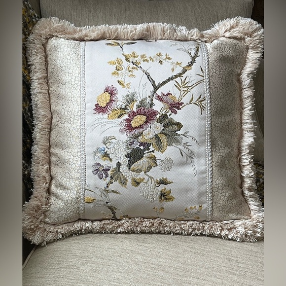 Waterford Cream and Gold Textured THROW Pillow 17”X17” - Picture 7 of 7